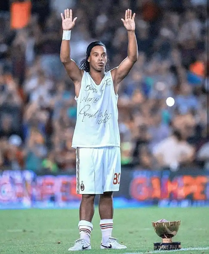 微笑与否背 微笑与否背